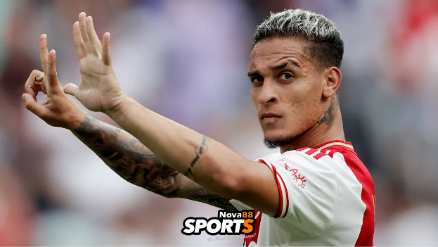 Anthony-of-Ajax-received-verbal-agreement-from-Man-United