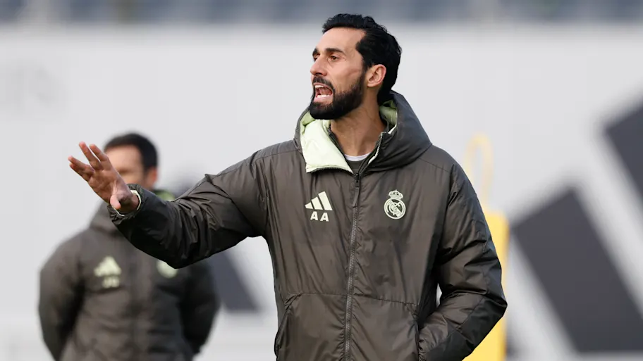Alvaro Arbeloa shouting instructions to Real Madrid players.