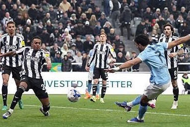 Man City FA Cup win secured by relentless attacking pressure against Newcastle.